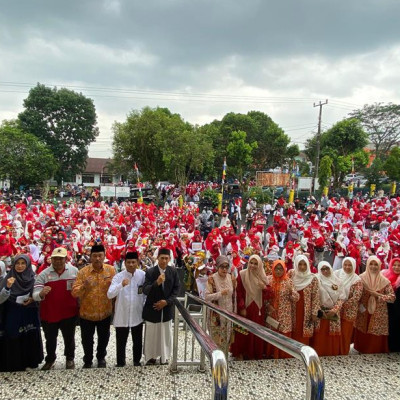 Karnaval Santri RA Mamamia: 1.400 Peserta Rayakan HUT RI ke-79 dengan Kostum Kreatif dan Semangat Kebangsaan