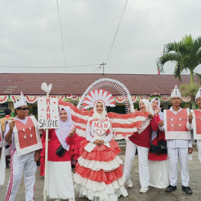 Meriahkan HUT Ke-79 Kemerdekaan RI, Madrasah Kompleks Durian Depun adakan Karnaval