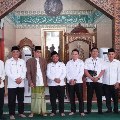 Kepala KUA Pondok Kelapa Dampingi Tim Penilai Masjid Percontohan Tingkat Provinsi Bengkulu