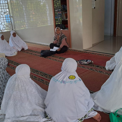 Giat Suluh, Penyuluh Agama Islam KUA Kecamatan Seluma Selatan Tausiah Di Majelis Taklim Baitul Ikhwan