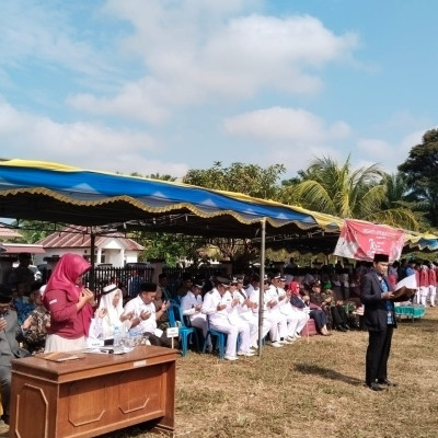 Penyuluh Agama Islam KUA Kecamatan Ilir Talo Jadi Petugas HUT RI Ke-79 Tahun 2024 di Kecamatan Ilir Talo