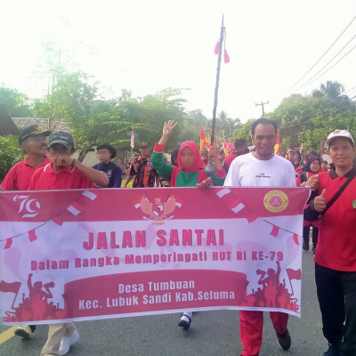 Memeriahkan HUT RI ke – 79, MAN Seluma Ikuti Gerak Jalan Santai dan Lomba Pakaian Terunik Yang Diselenggarakan Oleh Pemerintah Desa Tumbuan