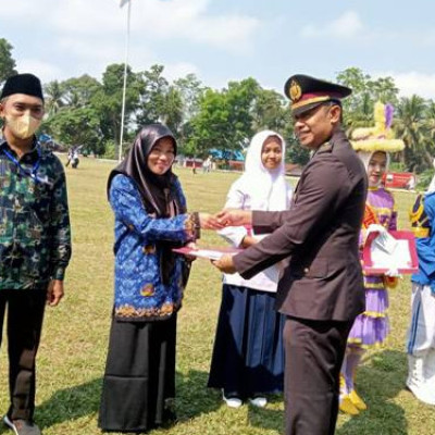 MTsN 6 Mukomuko Raih Juara Harapan 1 pada Karnaval HUT RI ke-79