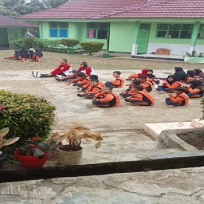 Semangat Latihan Paskibraka MIN 4 Seluma