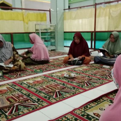 Peran Aktif Penyuluh Agama Islam KUA Kecamatan Air Periukan Dalam Membina Lembaga  Majlis Taklim