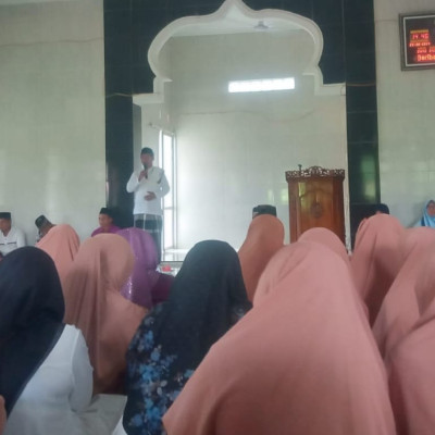 Penyuluh Agama Islam KUA kecamatan Seluma, dengarkan Tausiyah Kasi Bimas pada MT Bulanan