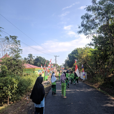 Siswa MIN 2 Bengkulu Tengah Gelar Lari Pagi Untuk Kesehatan Jiwa Dan Raga