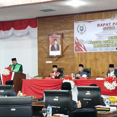 Pelantikan Anggota DPRD Kabupaten Kaur, Kakan Kemenag Doakan Kecerdasan, Kearifan Dan Kesungguhan Dalam Bekerja