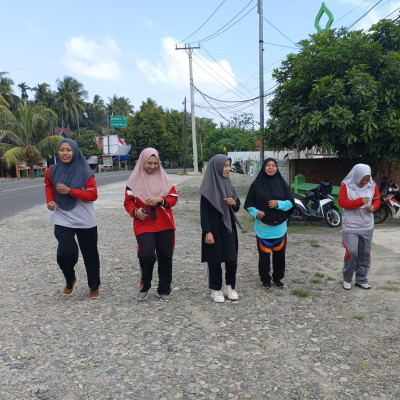 Kantor Urusan Agama (KUA) Kecamatan Air Periukan Rutin Laksanakan Olahraga Lari Pagi Jum'at Pagi