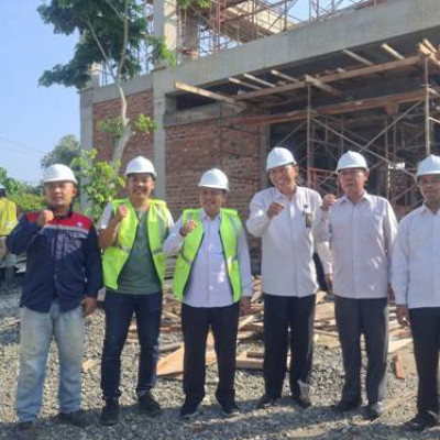 Kabag TU Kanwil Kemenag Provinsi Bengkulu Monev Gedung PLHUT Kemenag Mukomuko