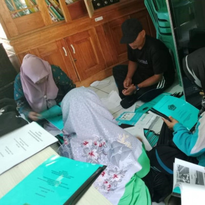 KUA Kecamatan Sukaraja Persiapan Data laporan  Bulanan Kinerja Penyuluh Agama Islam