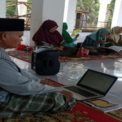 Perbanyak Istighfar Isi materi Yang Disampaikan Penyuluh Agama Islam Kecamatan Sukaraja Di Majlis Taklim Al-Muhajirin Desa Padang Kuas