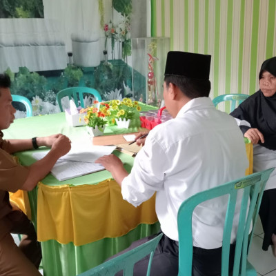 Perangkat Desa Lunjuk Konsultasi Tanah Wakaf Di KUA Seluma Barat