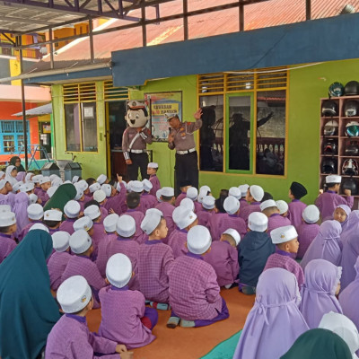 Anak-Anak RA. Rabbi Radhiyya Sambut POLRES Rejang Lebong dengan Antusias: Sosialisasi Rambu Lalu Lintas Jadi Sorotan