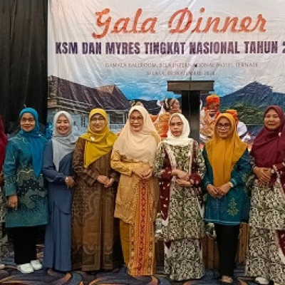 Ketua DWP Kanwil Kemenag Provinsi Bengkulu Hadiri Gala Dinner KSM dan MYRES Nasional 2024 di Ternate, Maluku Utara