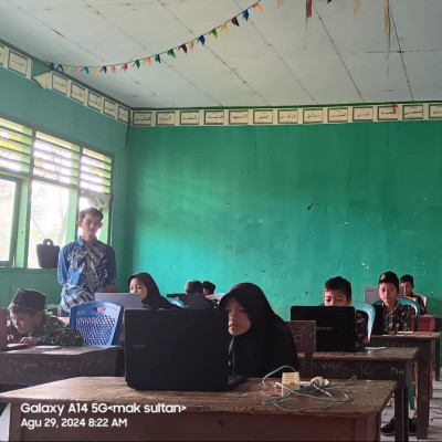 Semangat Siswa Kelas 5 MIN 3 Benteng Ikuti AKMI, Kepala Madrasah: Langkah Penting Tingkatkan Kualitas Pendidikan