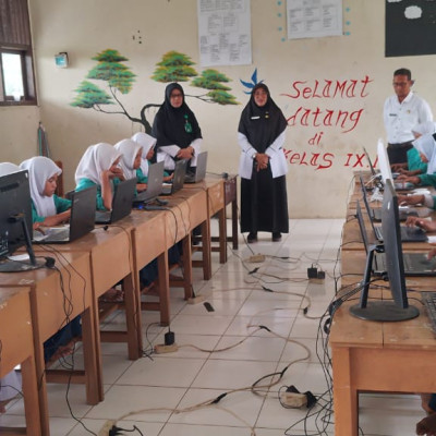 Pelaksanaan  ANBK Hari Pertama di MTsN 3 Bengkulu Utara