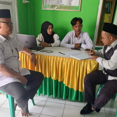 Tetap Jalin Kekeluargaan, Ex Penyuluh Agama Islam Silaturahmi Ke KUA Kecamatan Sukaraja