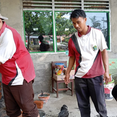 Tingkatkan Pelayanan, MTsN 2 Fillial Rejang Lebong Gotong Royong bangun PTSP