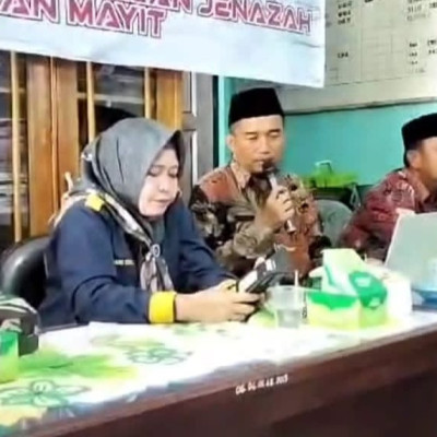 Kepala KUA Pasar Manna Narasumber Kegiatan Di Kelurahan