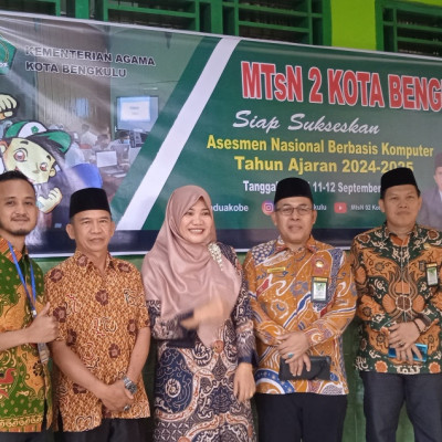 Tim Penmad Kanwil Kemenag Provinsi Bengkulu Pantau ANBK di MTsN 2 Kota Bengkulu