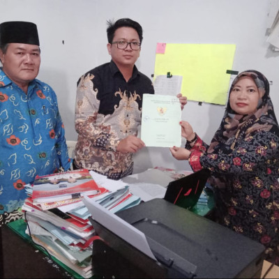 Penerimaan Sertifikat MTsN 1 Bengkulu Utara dari Pemerintah Daerah Bengkulu Utara