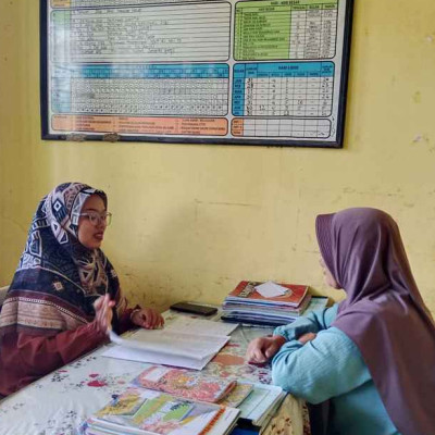 Tingkatkan Kedisiplinan Siswa MA Baitul Makmur , Wali Kelas Jalin Kerjasama dengan Orang Tua Siswa