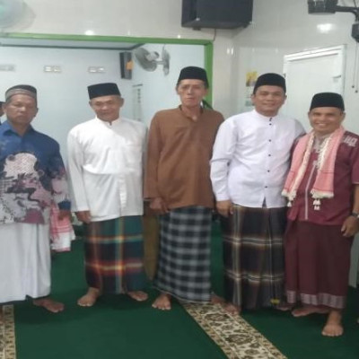 Mentauladani Sifat Dan Akhlak Nabi Muhammad SAW  Isi khutbah Jum’at Yang Di Sampaikan  Penyuluh Agama Islam KUA Kecamatan Sukaraja