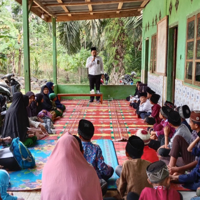 Dalam Rangka Peringatan Maulid Nabi, Penyuluh Agama Islam KUA Kecamatan Air Periukan Mengisi Tausiyah di MDTA As-Sabil