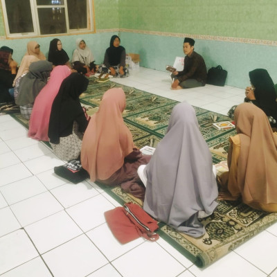 PAI KUA Ratu Samban Sampaikan Materi Penguatan Moderasi Beragama di MT Al-Falah