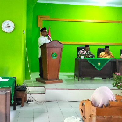 Kepala KUA Kecamatan Seluma Selatan Diamanahkan Menjadi Penceramah Dalam Peringatan Maulid Nabi Muhammad SAW 1446 H Di Kantor Kemenag Kabupaten Seluma