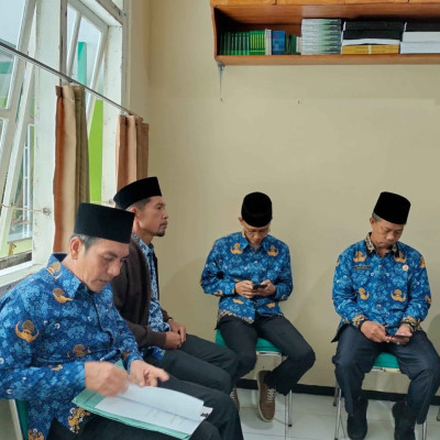 Pentingnya Sinergi: Kepala KUA Curup Utara Ikuti Rakor Bimas Islam