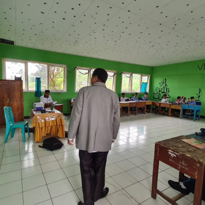 Tingkatkan Kualitas Pengajaran , Kepala MTs Muhammadiyah Curup Lakukan Supervisi