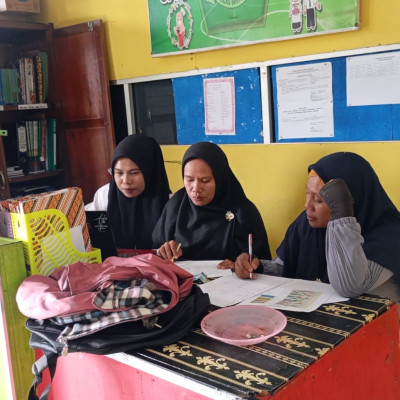 Persiapan STS , Panitia Sumatif Tengah Semester MTsN 2 Rejang Lebong Siapkan Soal Assesmen