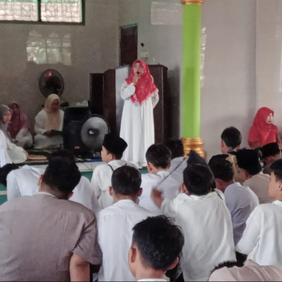 Peringatan Maulid Nabi Muhammad SAW MTsN 1 BU di Masjid Nurul Ihsan Karang Anyar 2