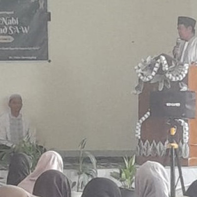 Penyuluh Agama KUA Selupu Rejang Ajak Siswa MAN I Kepahiang Meneladani Rasulullah dalam Peringatan Maulid Nabi