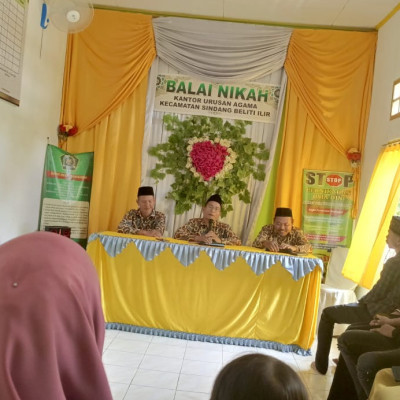 Menuju Pernikahan Bahagia : KUA Sindang Beliti Ilir Berikan Pembekalan Mendalam bagi 6 Pasangan Catin