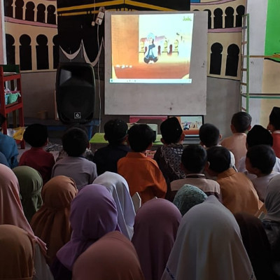 Meriahkan Peringatan Maulid Nabi Muhammad SAW , MI-STER Al-Fatih Gelar Nobar Kisah Rasul