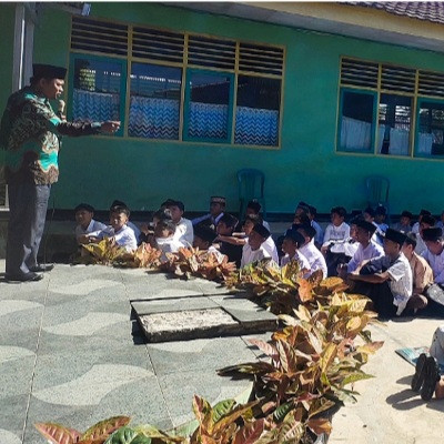 Peringati Maulid Nabi, MTsN 01 Kepahiang Harapkan Siswa Semakin Cinta dan Paham Sosok Rasulullah SAW