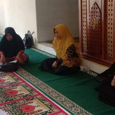 PAI KUA SBI Berikan Pendampingan dan Bimbingan Baca Al-Qur’an di TPQ Desa Sari Pulau