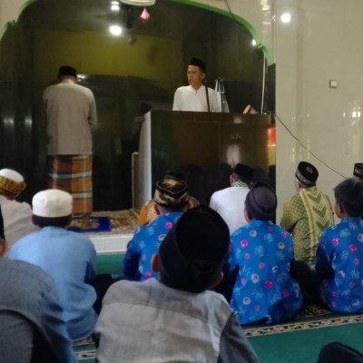 Rutin, MTsN 3 Kepahiang Laksanakan Shalat Jumat di Masjid Jamik Desa Batu Bandung