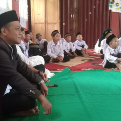 Sampaikan Tausiah, KA KUA BI Ajak Anak -Anak Teladani Rasulullah