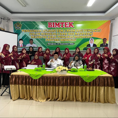 Tingkatkan Efektivitas Penjamin Mutu Pendidikan, Pokjawas Madrasah Kemenag Kota Ikuti Bimtek EDM e-RKAM