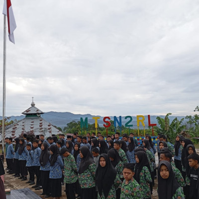 Siswa MTsN 2 Rejang Lebong Dihimbau Jujur dan Fokus dalam STS