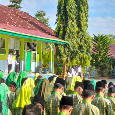 Jaga Persatuan Kesatuan, MIN 2 Kota Bengkulu Gelar Upacara Peringatan Hari Kesaktian Pancasila