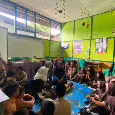 Puskesmas Curup Timur Latih "Dokter Kecil" di MIS Muhammadiyah 14: Membangun Generasi Sehat dan Peduli