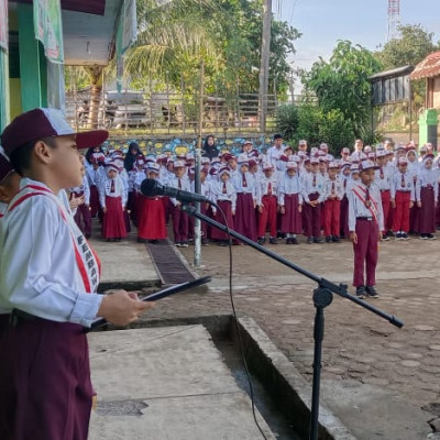 Kenang Pahlawan Revolusi G30 S PKI, MIN 1 Bengkulu Tengah Gelar Upacara Peringatan Hari Kesaktian Pancasila