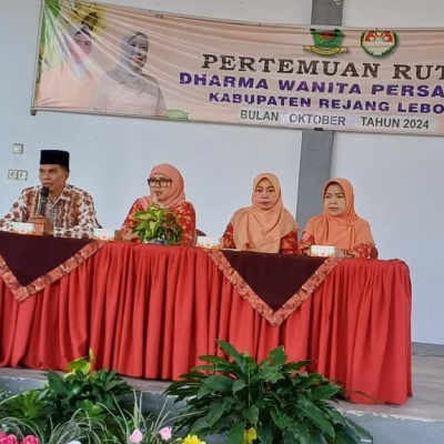 Membangun Generasi Berakhlak: Tausiyah Inspiratif PAI Kemenag RL di Acara DWP Rejang Lebong