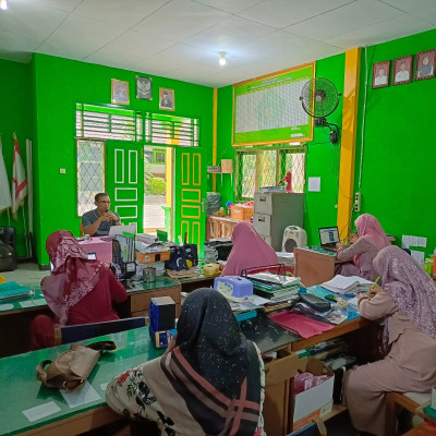 MIN 2 Bengkulu Tengah Fokus Tingkatkan Kualitas Pendidikan: Persiapan Supervisi Dan ANBK Jadi Sorotan