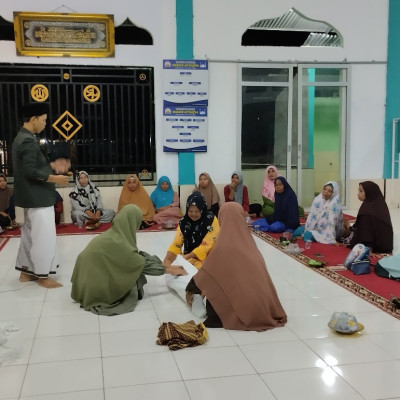 Jamaah Majelis Taklim Kecamatan Pondok Kubang belajar Fardu Kifayah